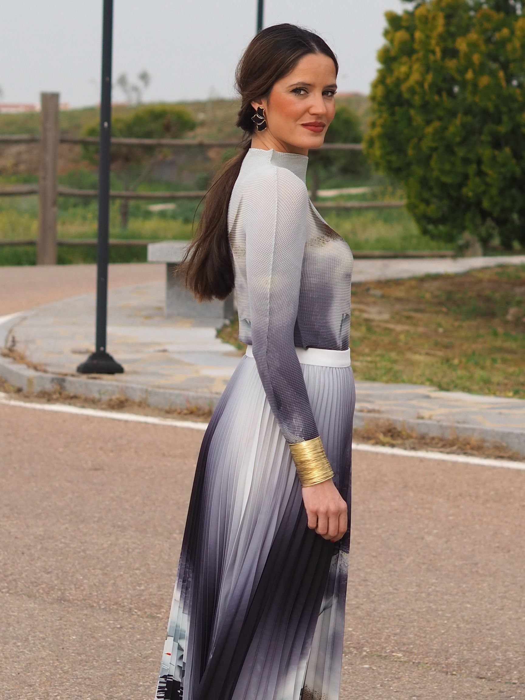 Conjunto Plisado Gris - Imagen 3