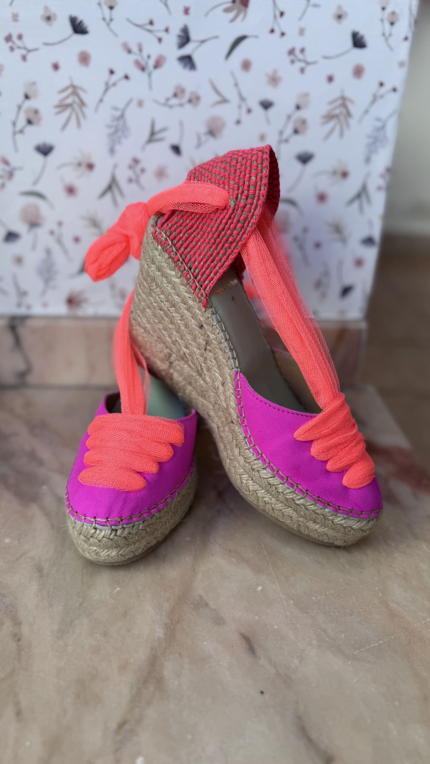 Cuña alta fucsia