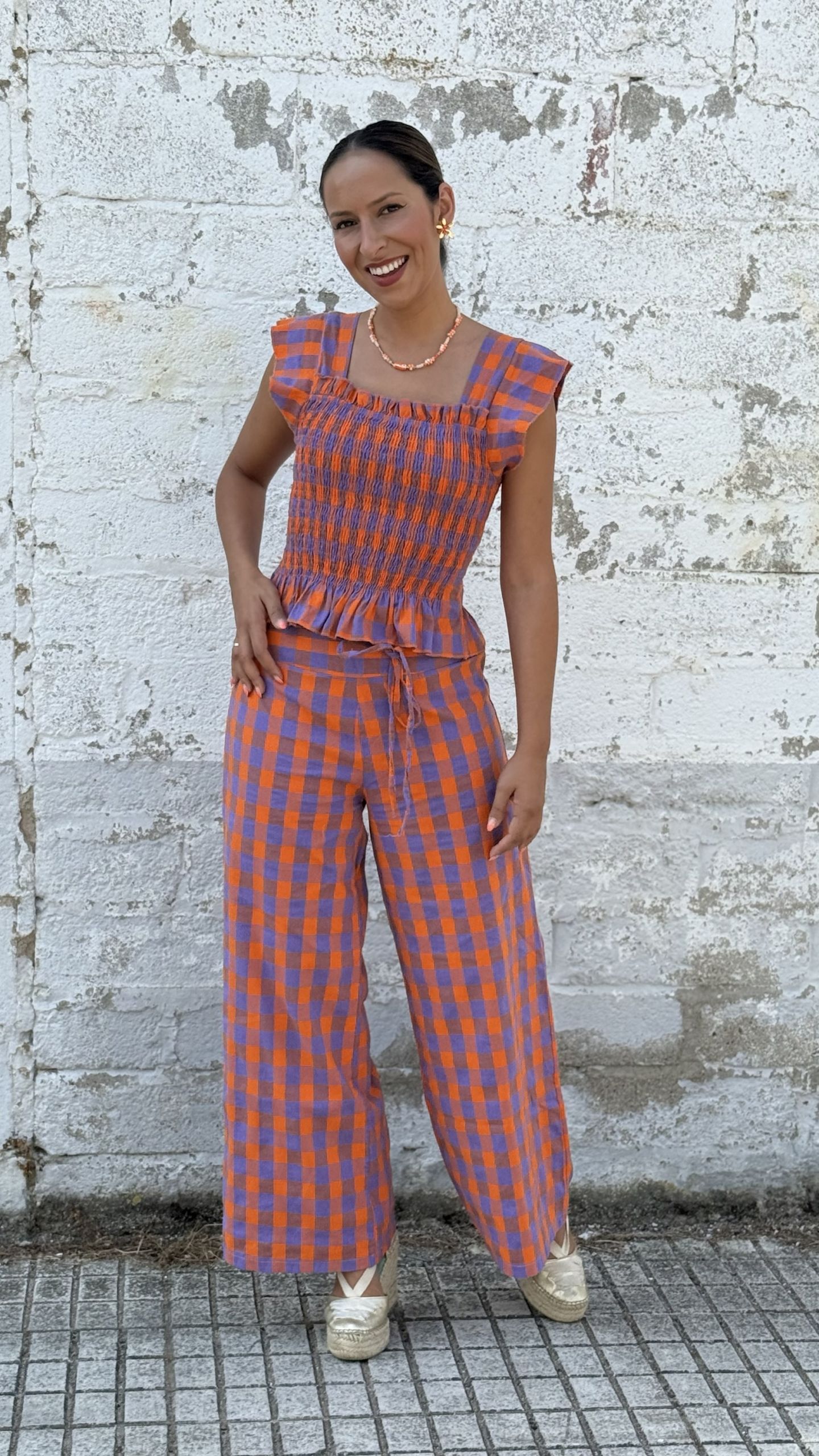 Pantalón cuadros naranja y lila
