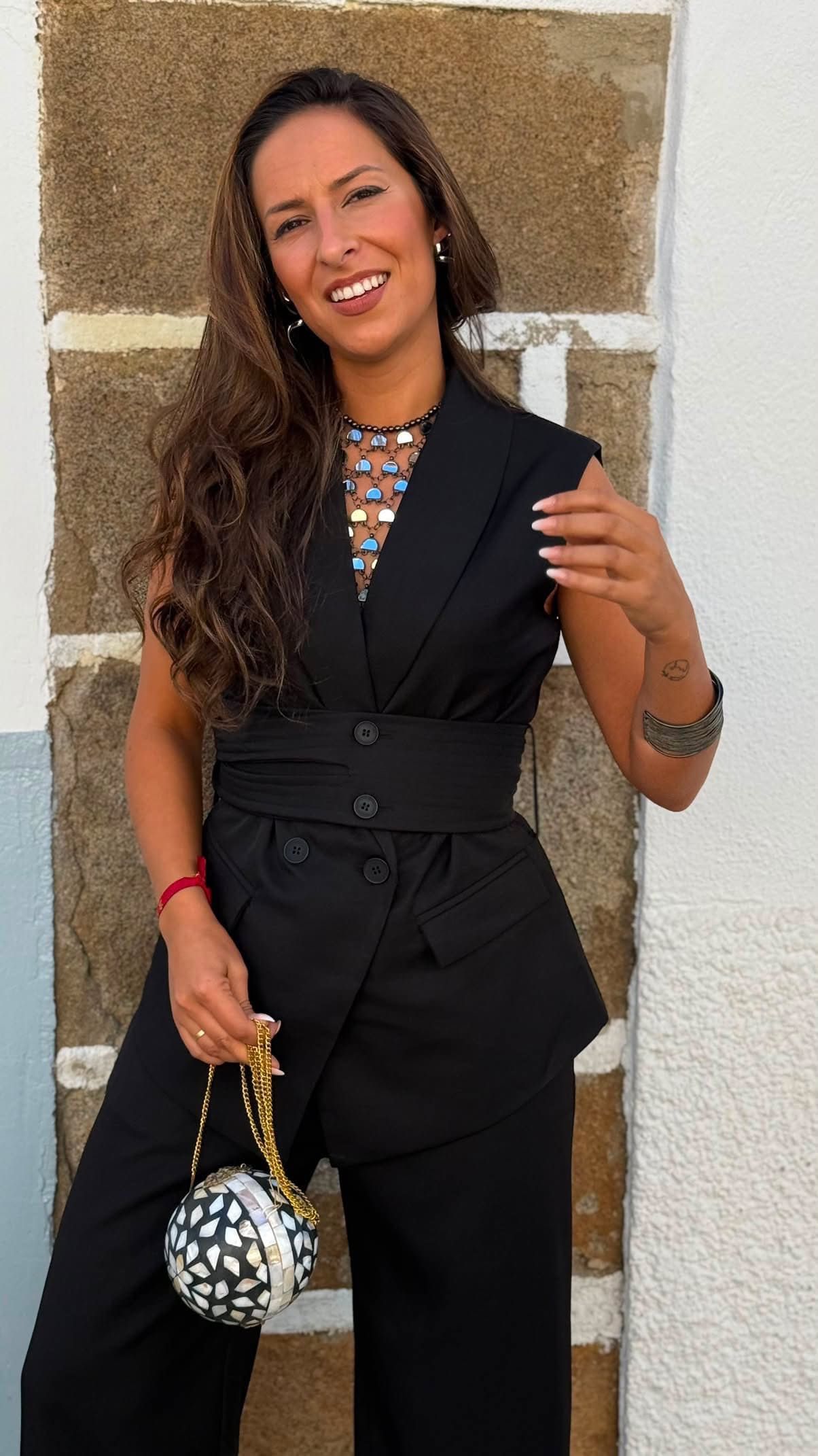 Conjunto chaleco y pantalón negro - Imagen 7